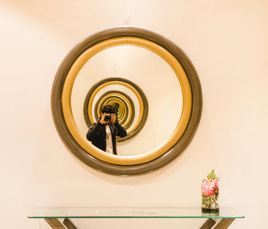 The Molecular Mirror